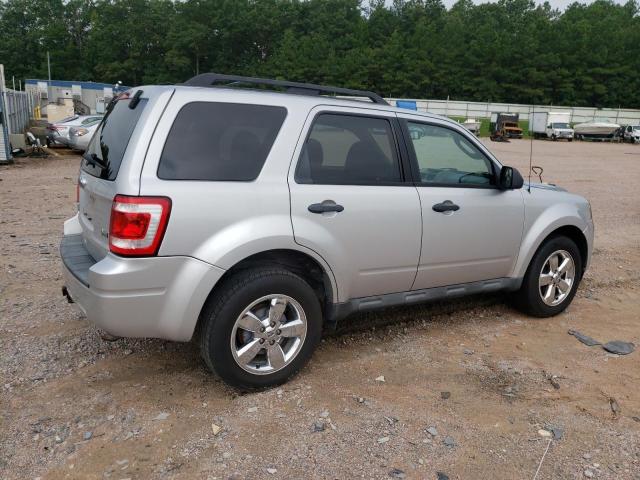 Photo 2 VIN: 1FMCU9DG3AKB63269 - FORD ESCAPE XLT 