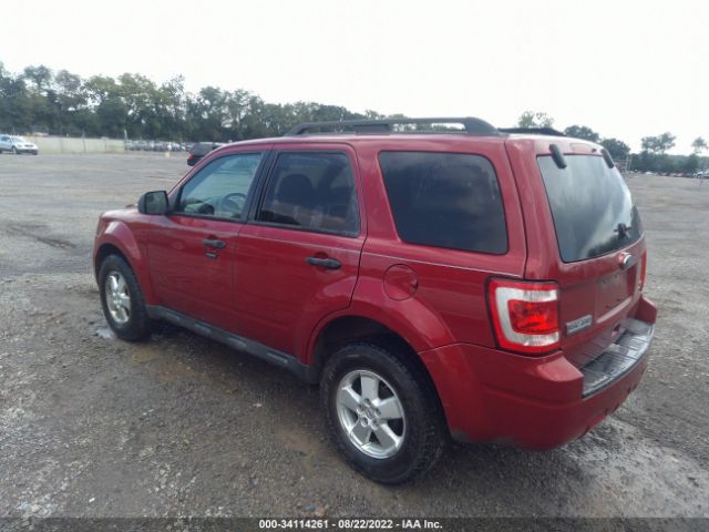 Photo 2 VIN: 1FMCU9DG3AKB88687 - FORD ESCAPE 