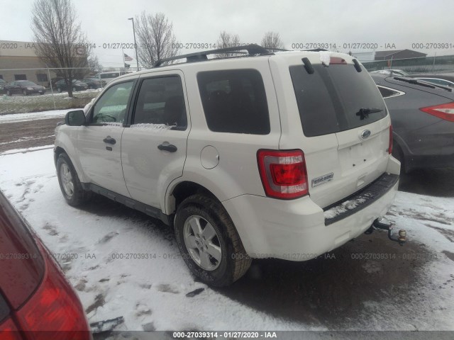 Photo 2 VIN: 1FMCU9DG3AKC89129 - FORD ESCAPE 