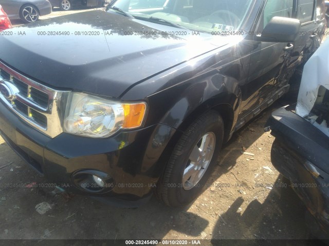 Photo 1 VIN: 1FMCU9DG3BKA31601 - FORD ESCAPE 