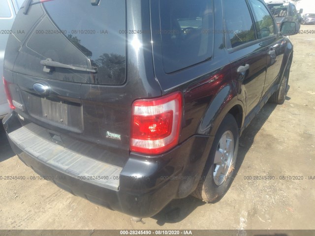 Photo 3 VIN: 1FMCU9DG3BKA31601 - FORD ESCAPE 