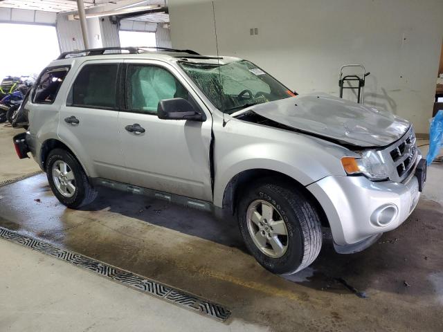 Photo 3 VIN: 1FMCU9DG3BKA46891 - FORD ESCAPE XLT 