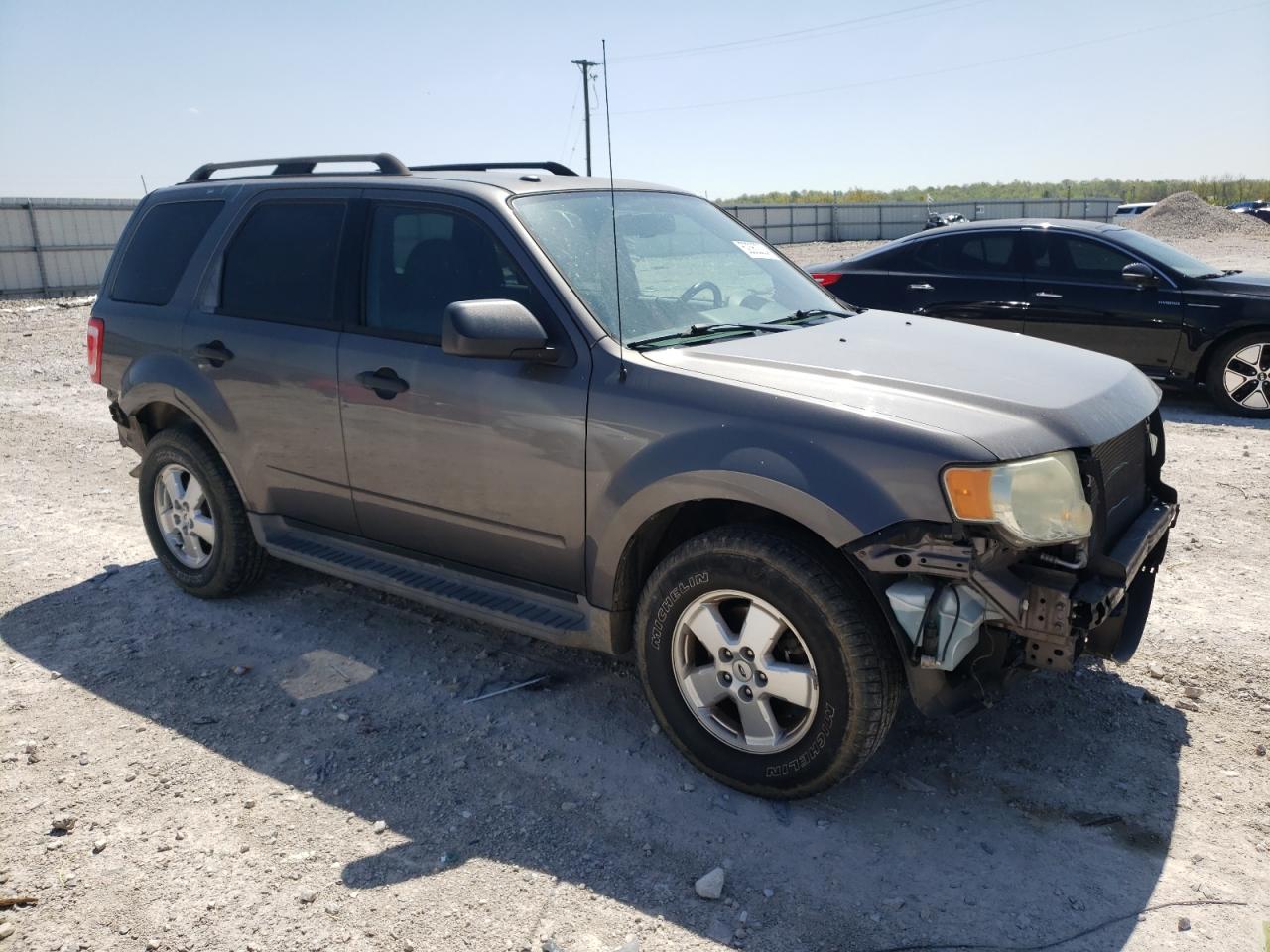 Photo 3 VIN: 1FMCU9DG3BKA73511 - FORD ESCAPE 