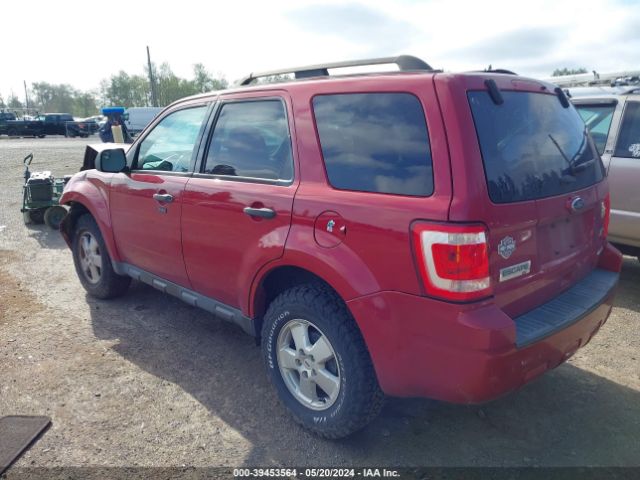 Photo 2 VIN: 1FMCU9DG3BKC05666 - FORD ESCAPE 