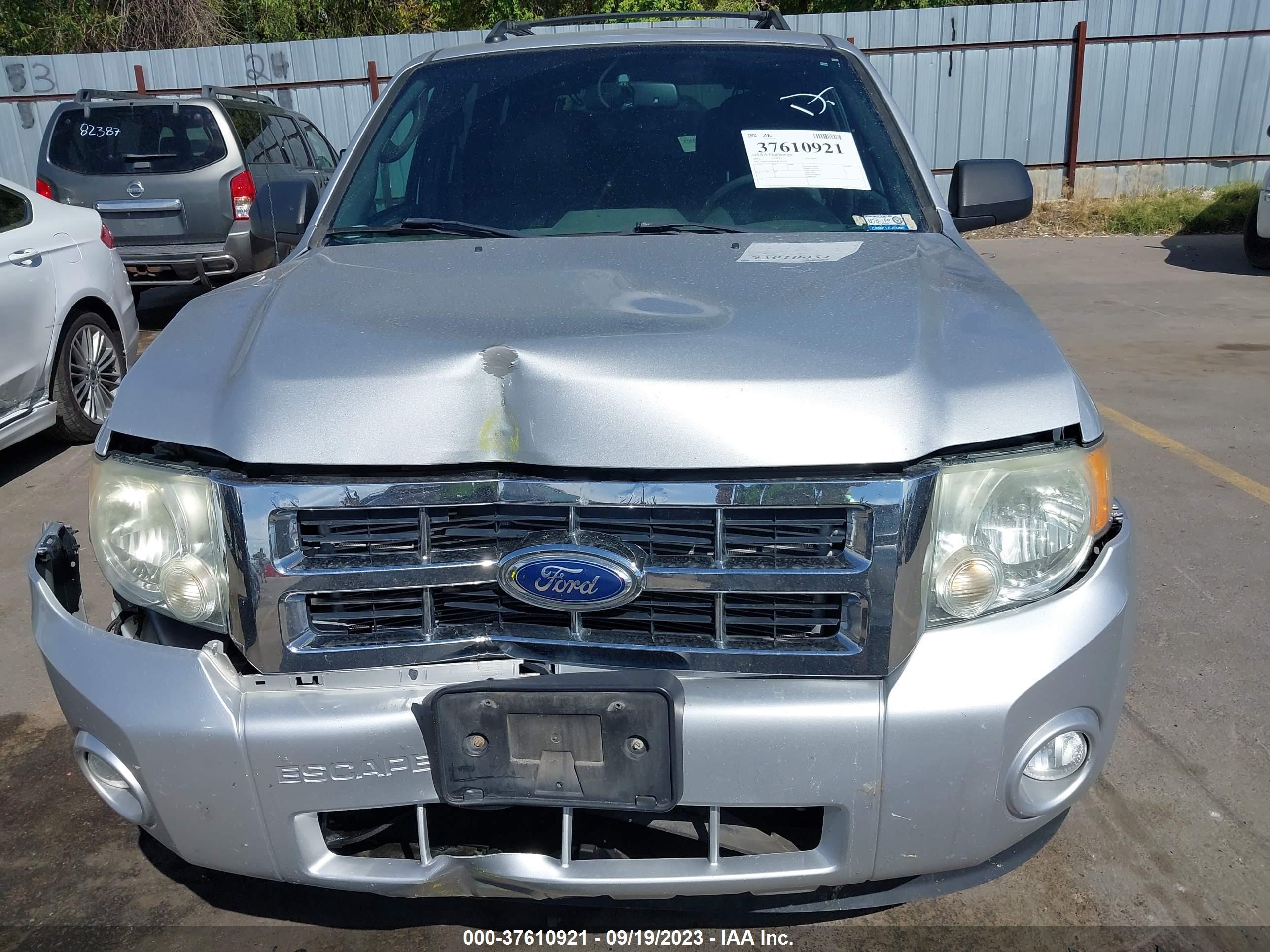 Photo 11 VIN: 1FMCU9DG3CKA29025 - FORD ESCAPE 