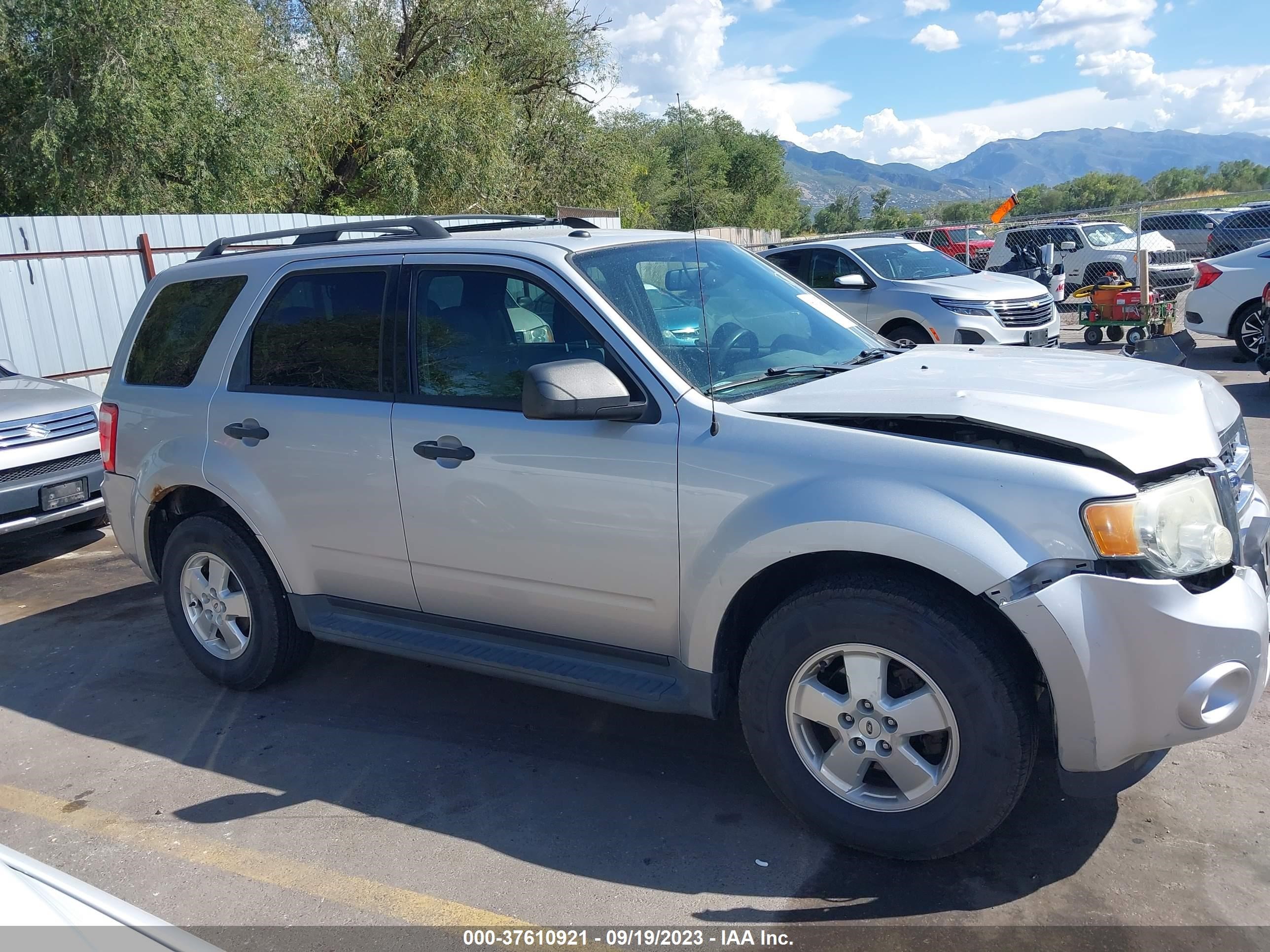 Photo 12 VIN: 1FMCU9DG3CKA29025 - FORD ESCAPE 