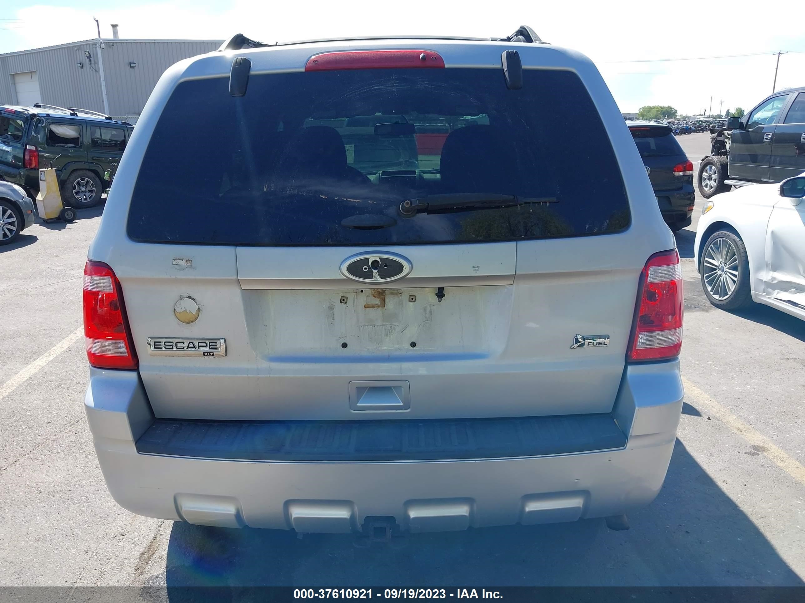 Photo 15 VIN: 1FMCU9DG3CKA29025 - FORD ESCAPE 