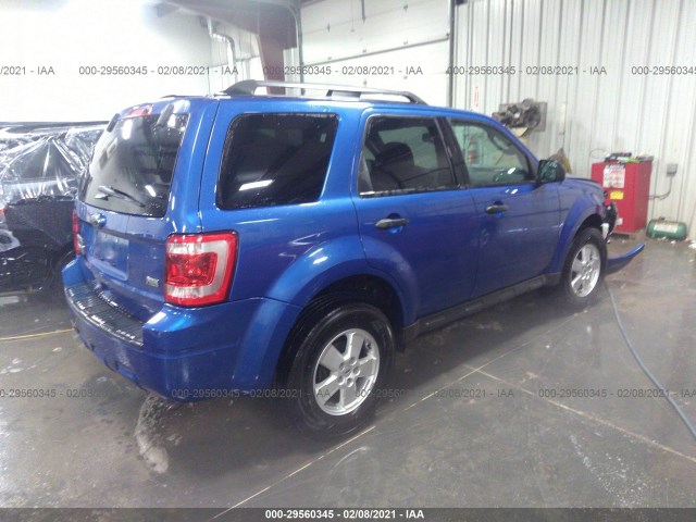 Photo 3 VIN: 1FMCU9DG3CKB03916 - FORD ESCAPE 