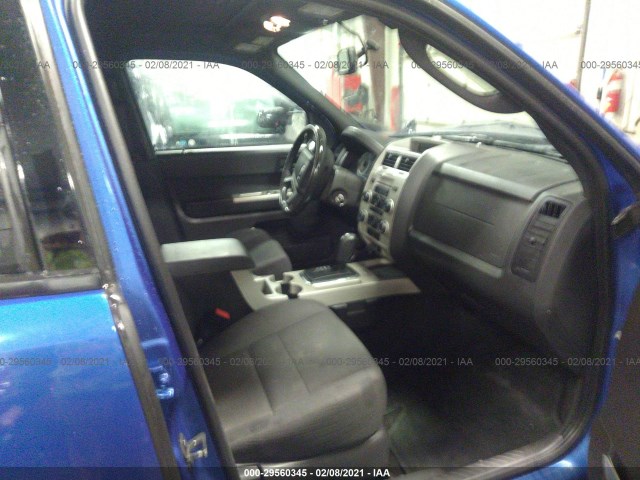 Photo 4 VIN: 1FMCU9DG3CKB03916 - FORD ESCAPE 