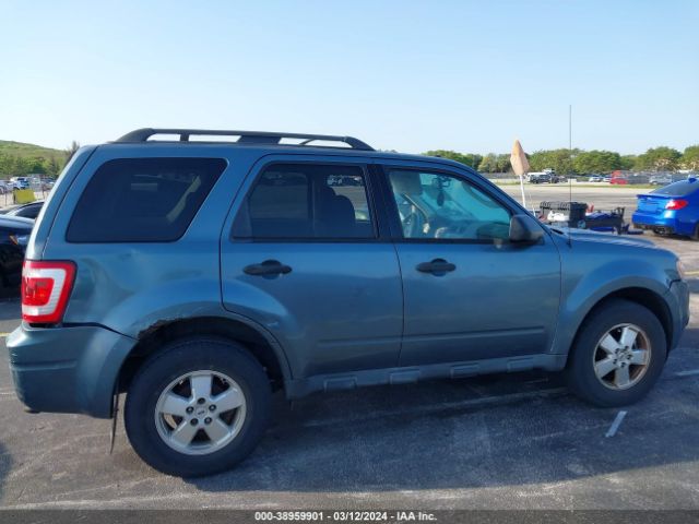 Photo 5 VIN: 1FMCU9DG3CKB47432 - FORD ESCAPE 