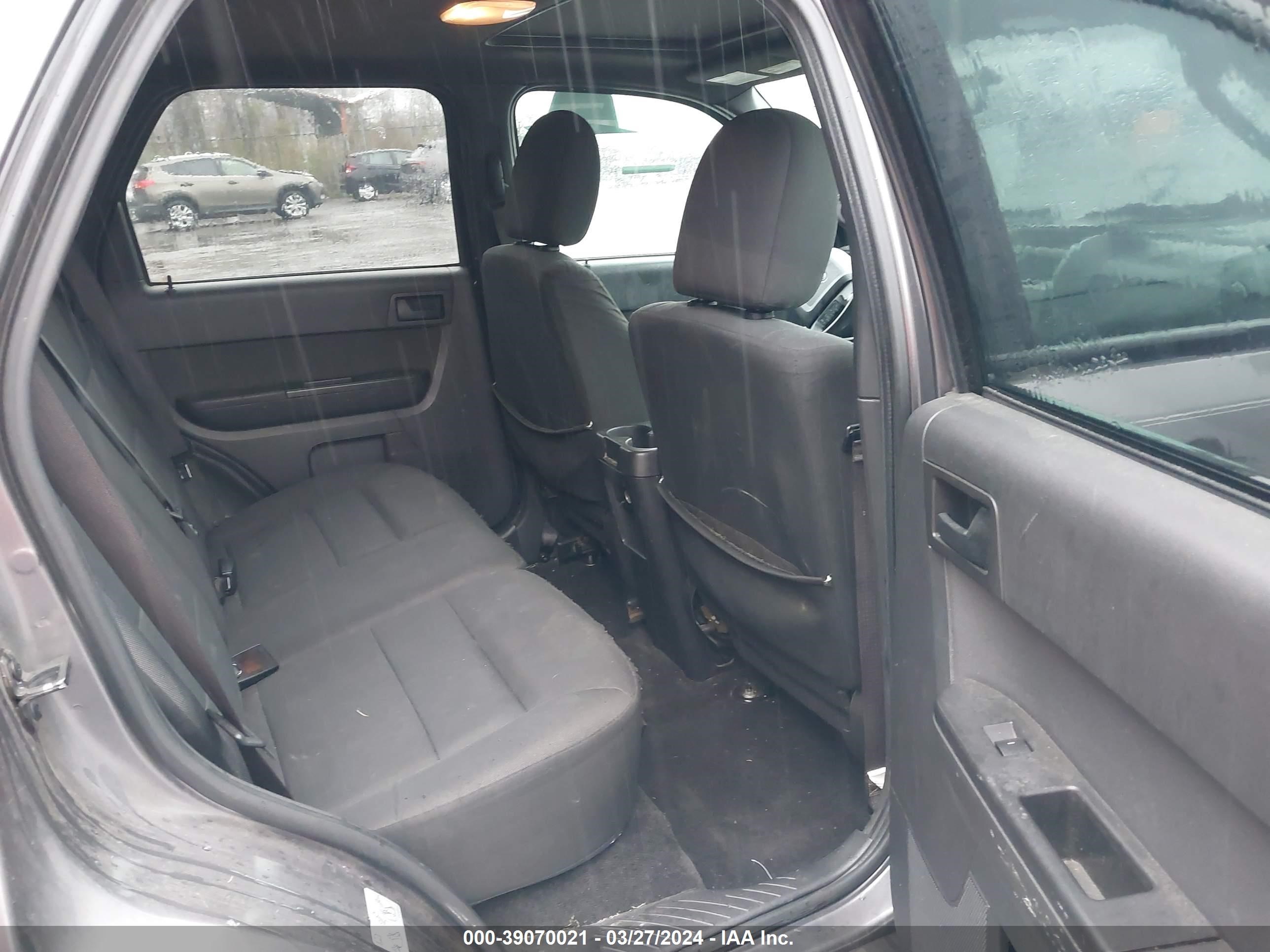 Photo 7 VIN: 1FMCU9DG3CKB62920 - FORD ESCAPE 