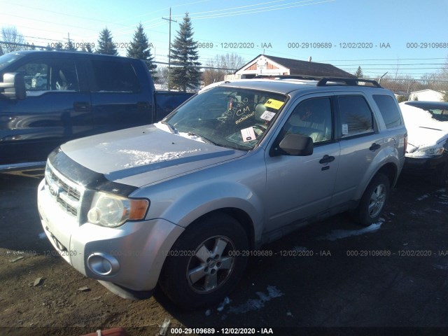 Photo 1 VIN: 1FMCU9DG4AKC11930 - FORD ESCAPE 