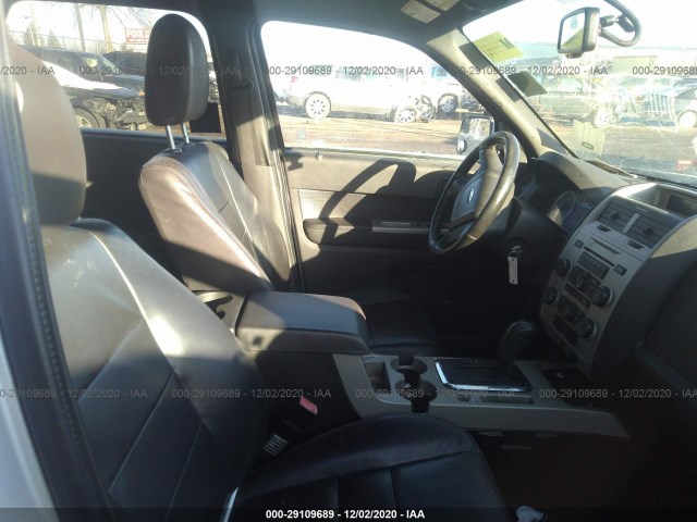 Photo 4 VIN: 1FMCU9DG4AKC11930 - FORD ESCAPE 