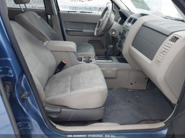 Photo 4 VIN: 1FMCU9DG4AKC22068 - FORD ESCAPE 