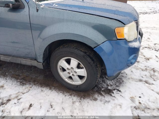 Photo 5 VIN: 1FMCU9DG4AKC22068 - FORD ESCAPE 