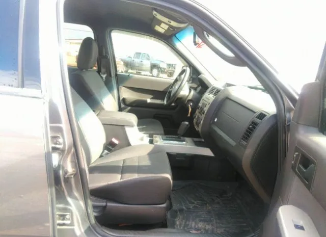 Photo 4 VIN: 1FMCU9DG4BKA72934 - FORD ESCAPE 