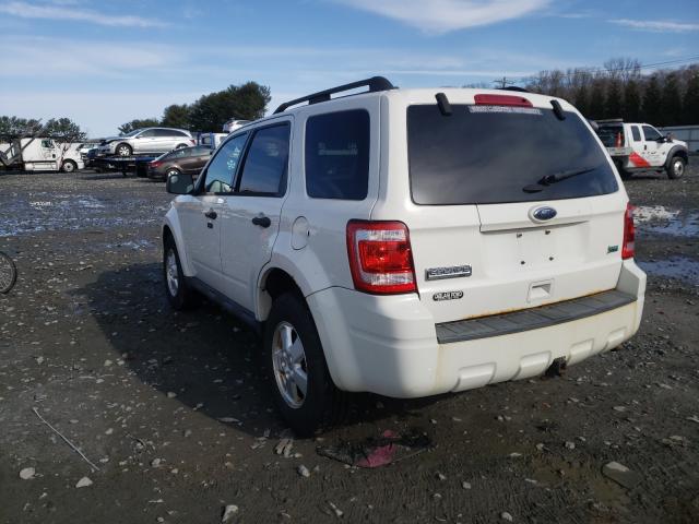 Photo 2 VIN: 1FMCU9DG4BKC24453 - FORD ESCAPE 