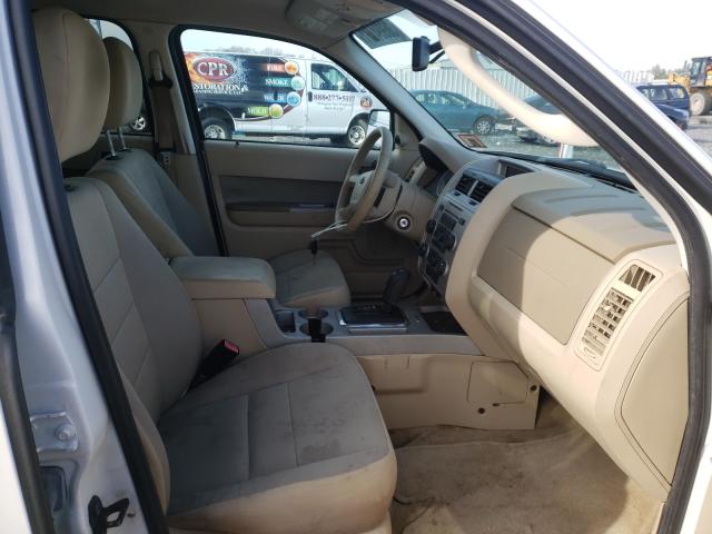 Photo 4 VIN: 1FMCU9DG4BKC24453 - FORD ESCAPE 