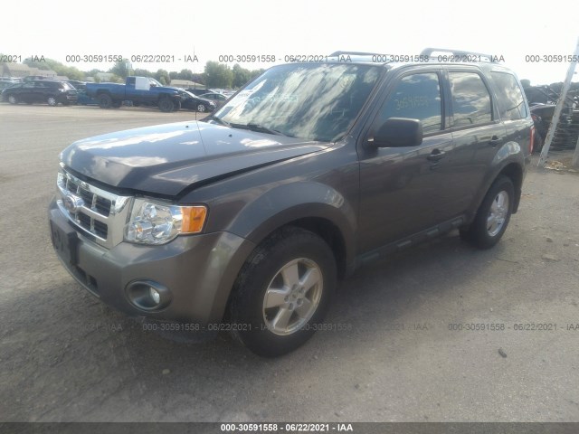 Photo 1 VIN: 1FMCU9DG4BKC60773 - FORD ESCAPE 