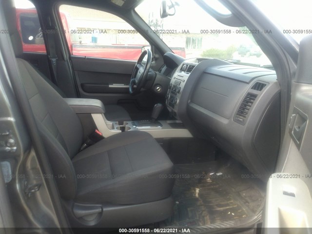 Photo 4 VIN: 1FMCU9DG4BKC60773 - FORD ESCAPE 