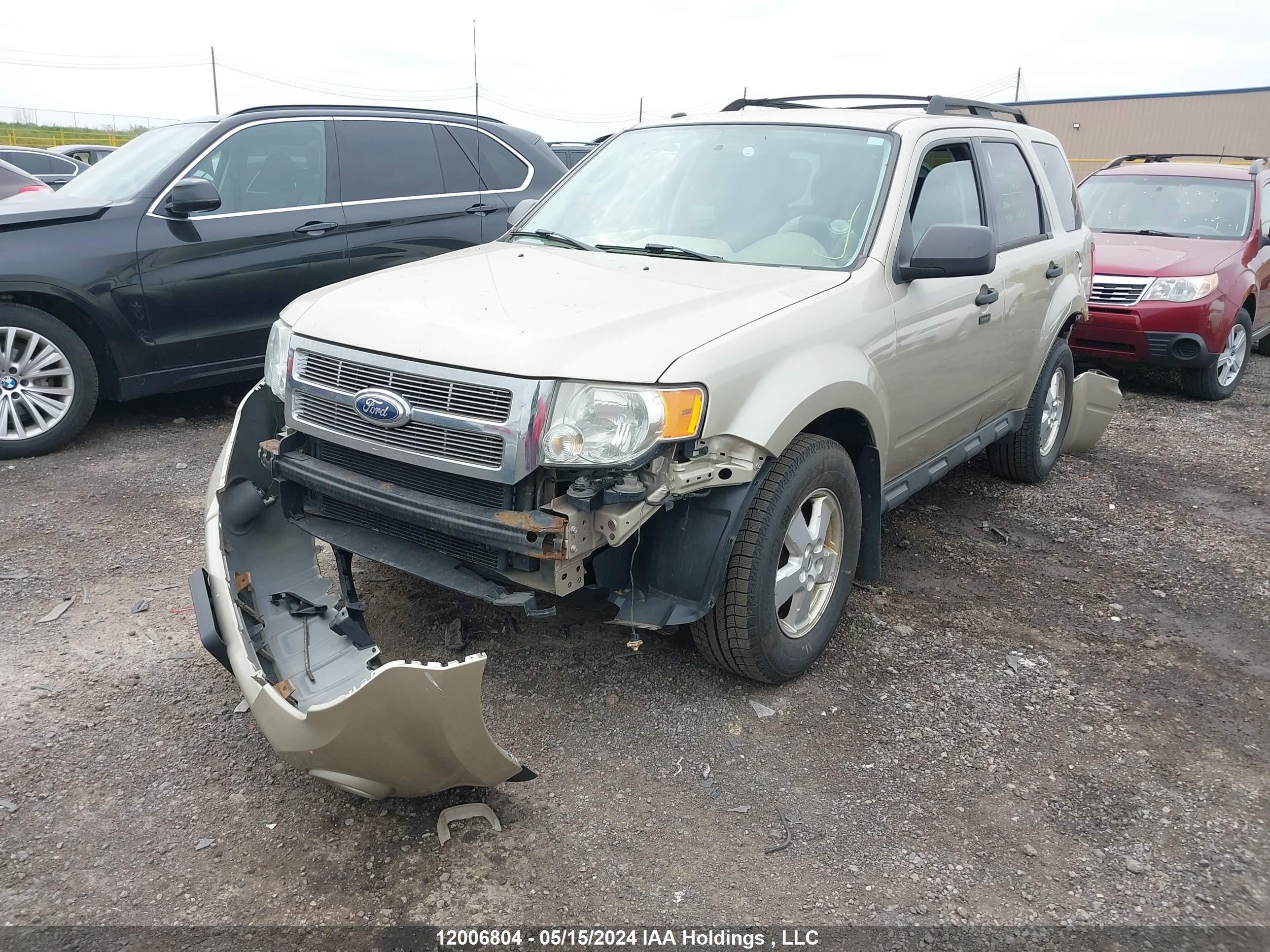 Photo 1 VIN: 1FMCU9DG4CKA66570 - FORD ESCAPE 