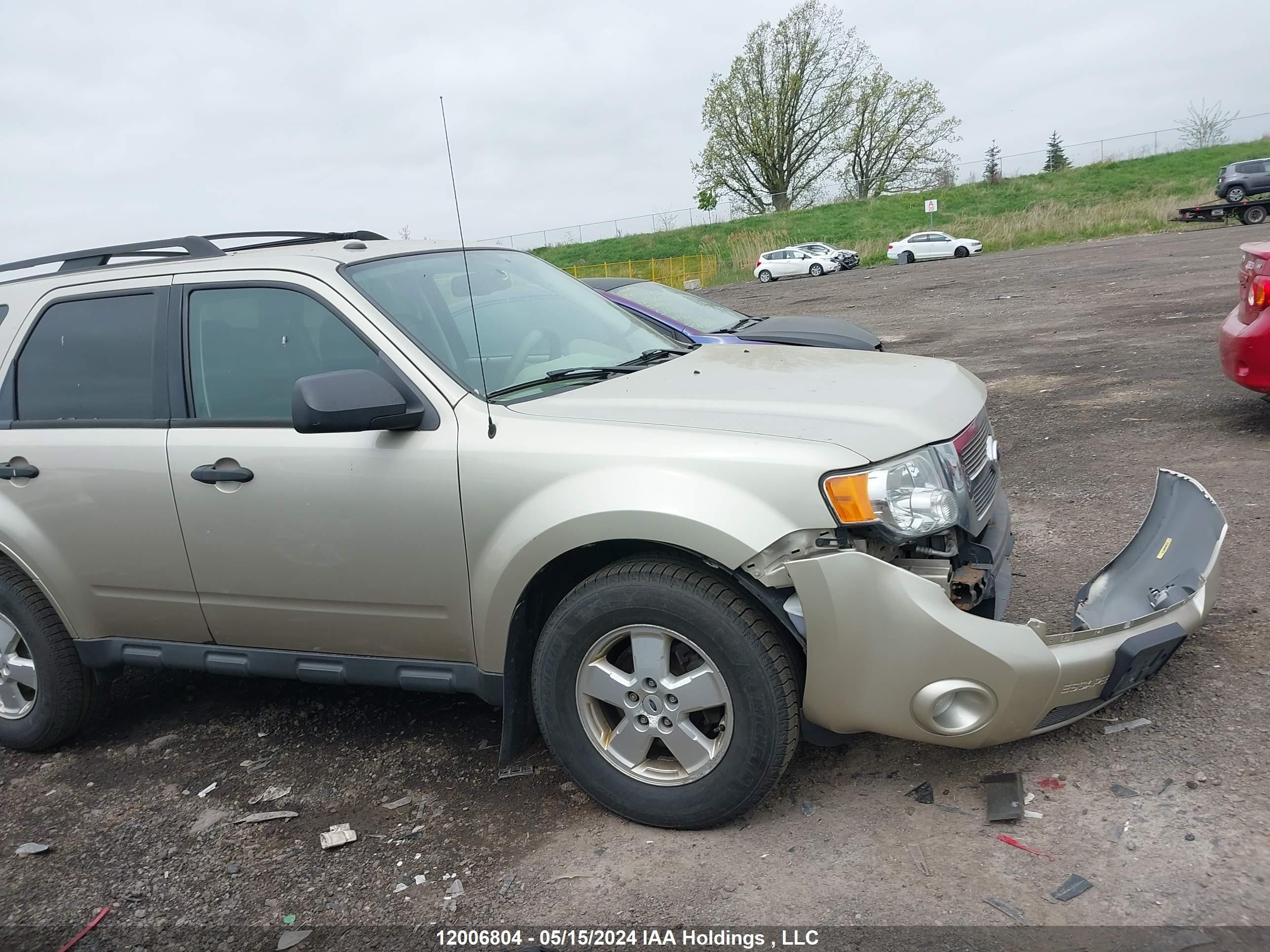 Photo 12 VIN: 1FMCU9DG4CKA66570 - FORD ESCAPE 