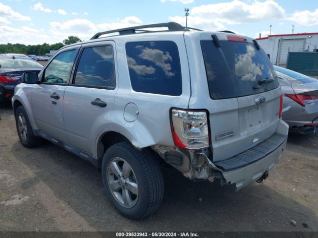 Photo 2 VIN: 1FMCU9DG4CKB84103 - FORD ESCAPE 