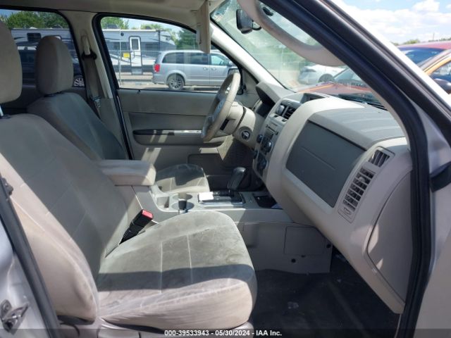 Photo 4 VIN: 1FMCU9DG4CKB84103 - FORD ESCAPE 