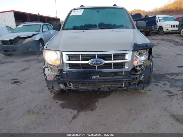 Photo 5 VIN: 1FMCU9DG5AKC29305 - FORD ESCAPE 