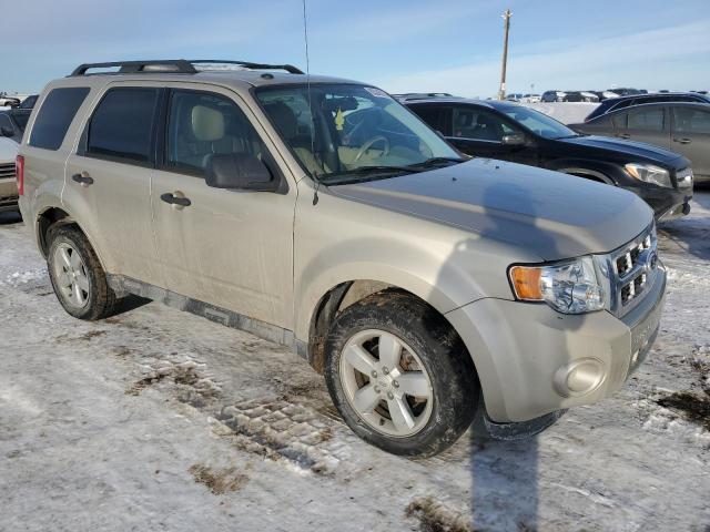 Photo 3 VIN: 1FMCU9DG5AKC38585 - FORD ESCAPE XLT 