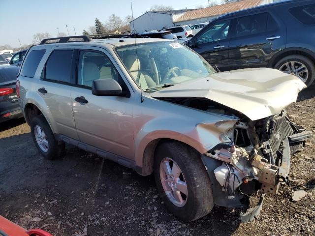 Photo 3 VIN: 1FMCU9DG5AKC47612 - FORD ESCAPE 