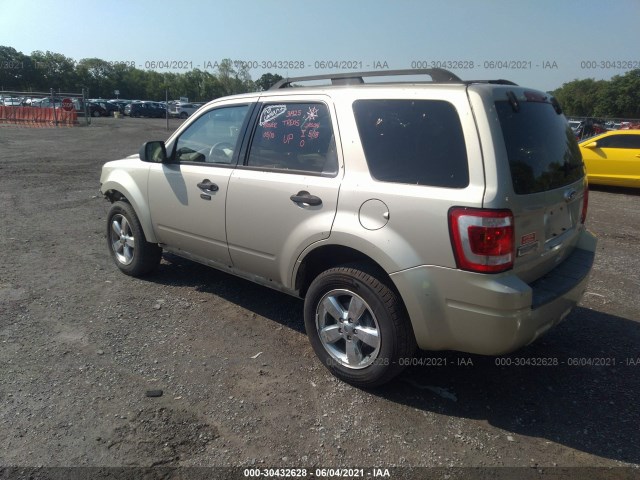 Photo 2 VIN: 1FMCU9DG5AKD09106 - FORD ESCAPE 