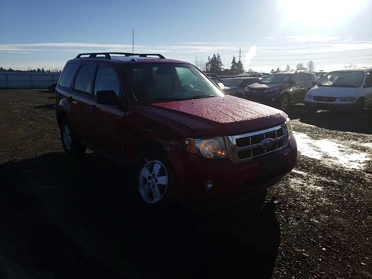 Photo 10 VIN: 1FMCU9DG5AKD20400 - FORD ESCAPE 