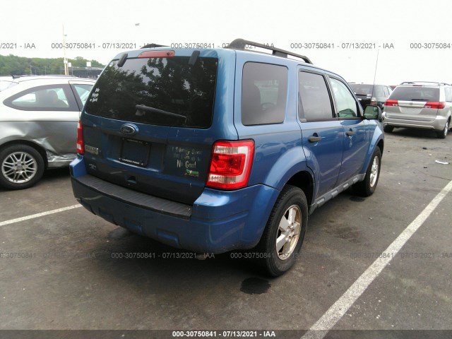 Photo 3 VIN: 1FMCU9DG5AKD30201 - FORD ESCAPE 