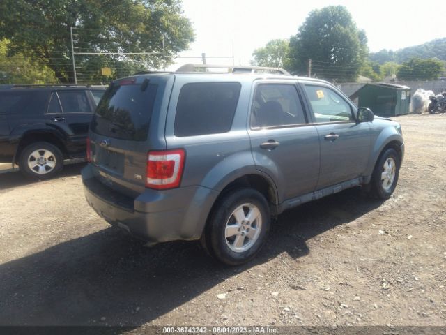 Photo 3 VIN: 1FMCU9DG5BKA31129 - FORD ESCAPE 