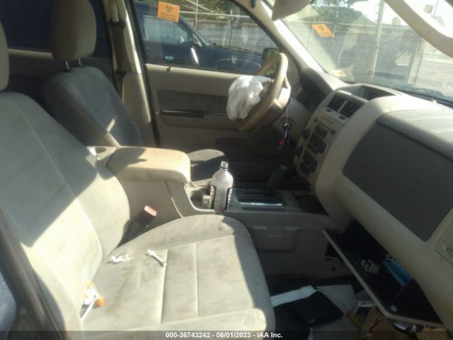 Photo 4 VIN: 1FMCU9DG5BKA31129 - FORD ESCAPE 