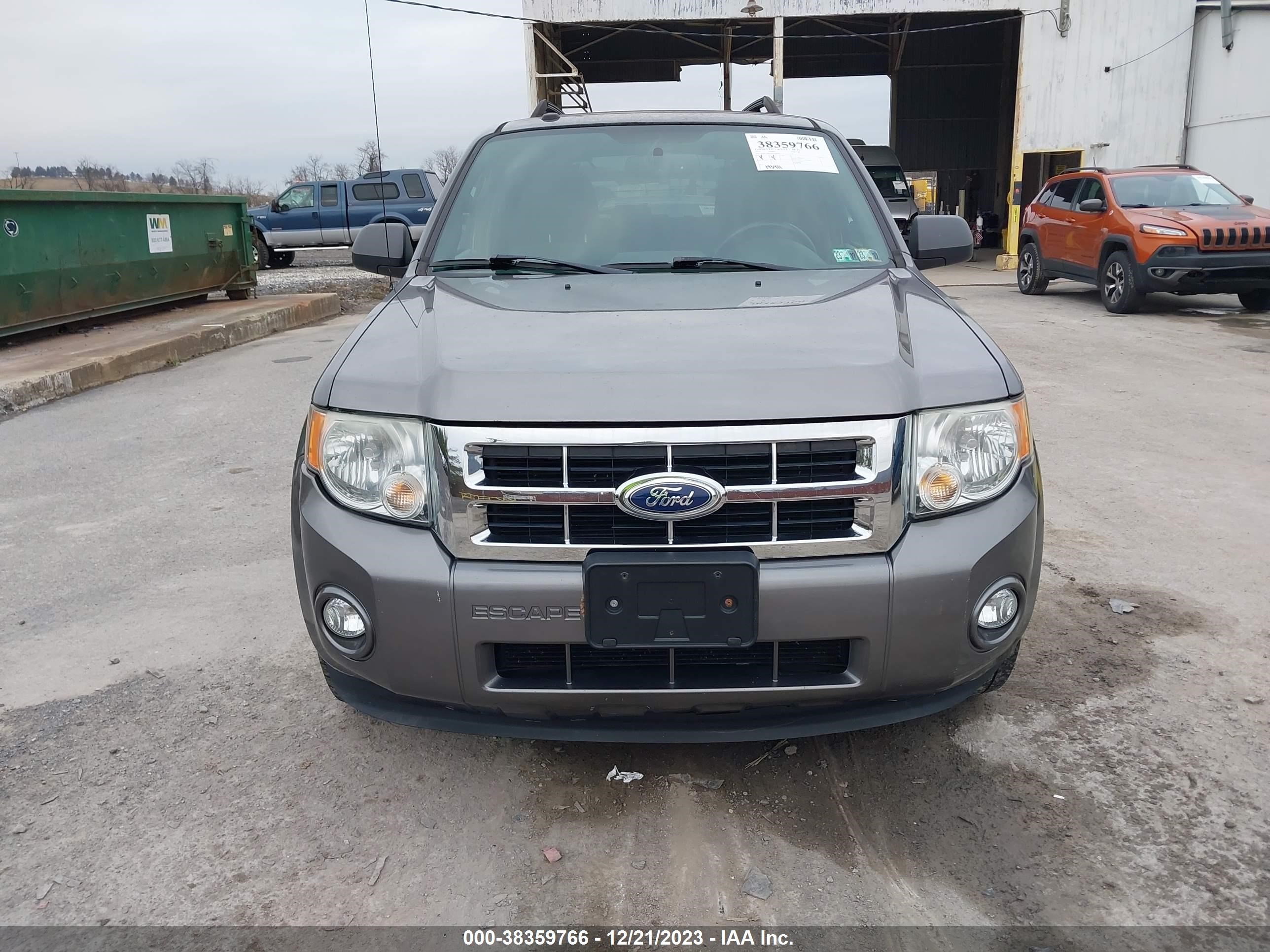 Photo 5 VIN: 1FMCU9DG5BKA99009 - FORD ESCAPE 