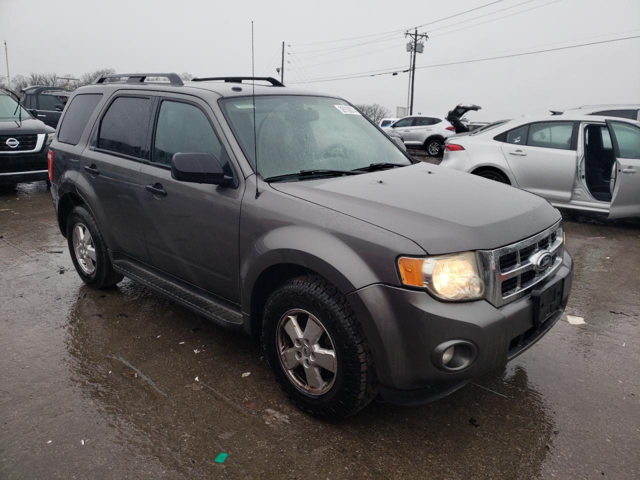 Photo 3 VIN: 1FMCU9DG5BKB20943 - FORD ESCAPE 