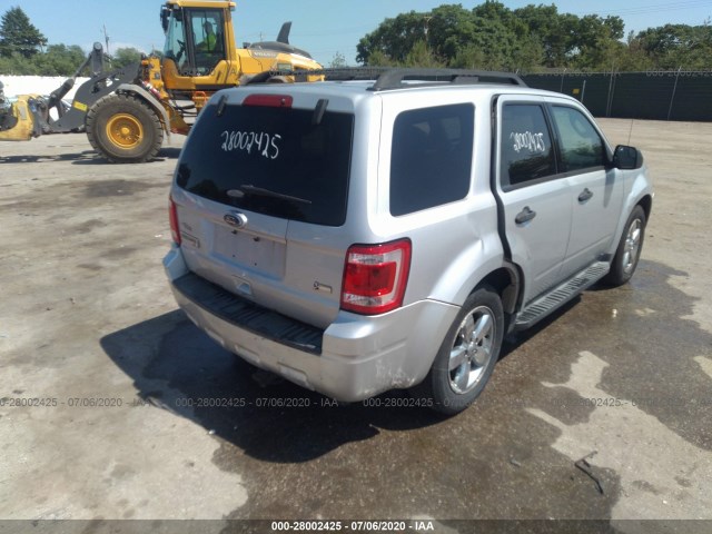 Photo 3 VIN: 1FMCU9DG5BKC03918 - FORD ESCAPE 