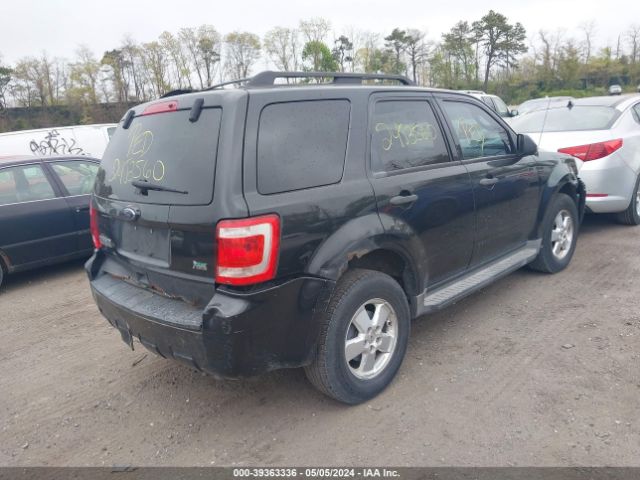 Photo 3 VIN: 1FMCU9DG6BKA30944 - FORD ESCAPE 