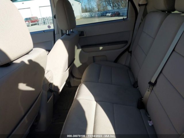 Photo 7 VIN: 1FMCU9DG6BKB55782 - FORD ESCAPE 