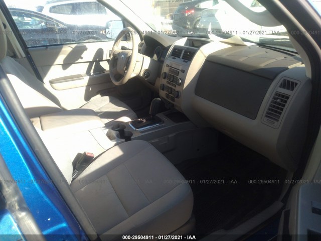 Photo 4 VIN: 1FMCU9DG6CKA21713 - FORD ESCAPE 