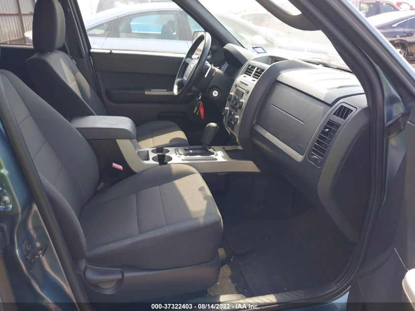 Photo 4 VIN: 1FMCU9DG6CKA46997 - FORD ESCAPE 