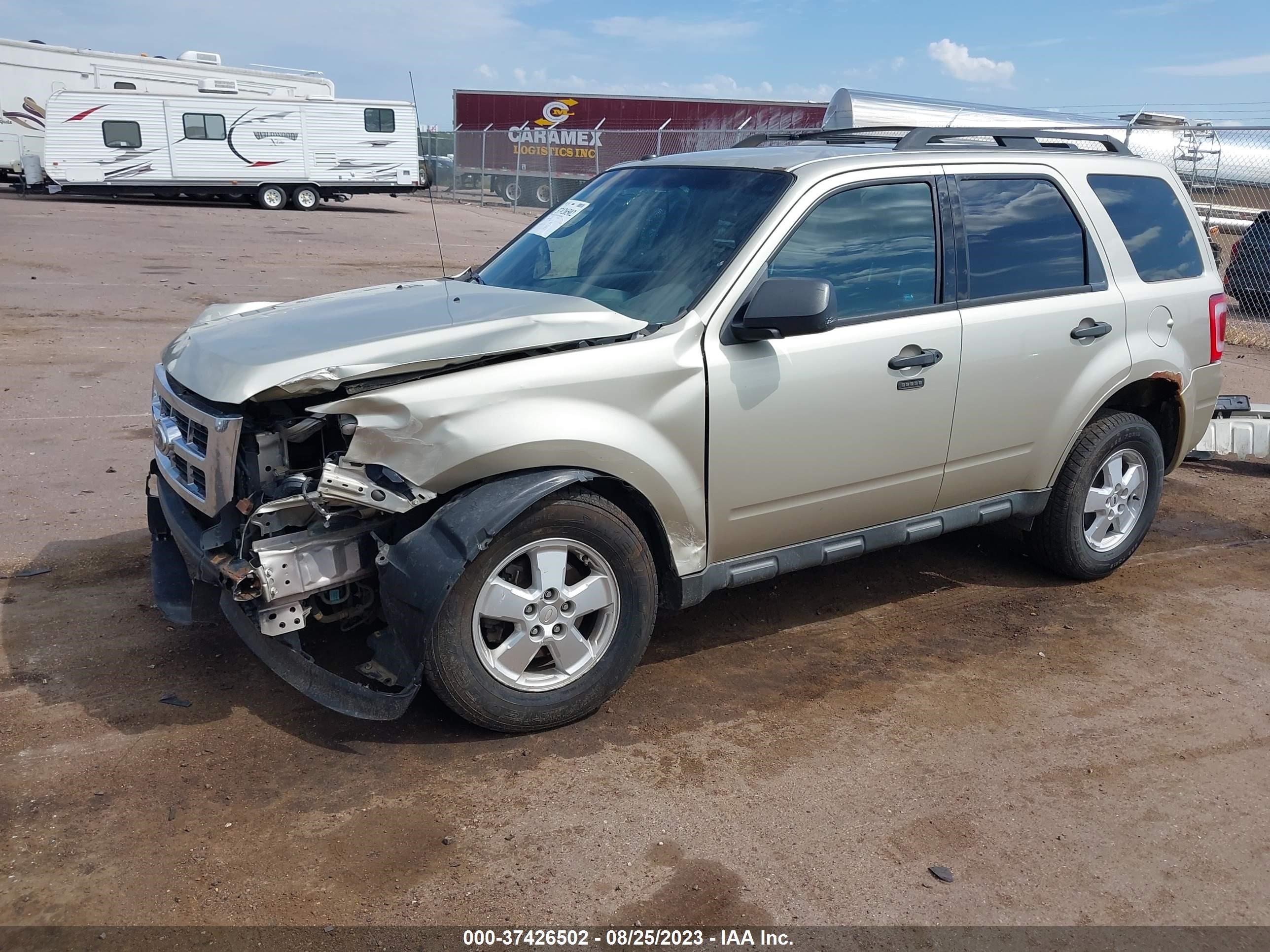 Photo 1 VIN: 1FMCU9DG6CKB42922 - FORD ESCAPE 