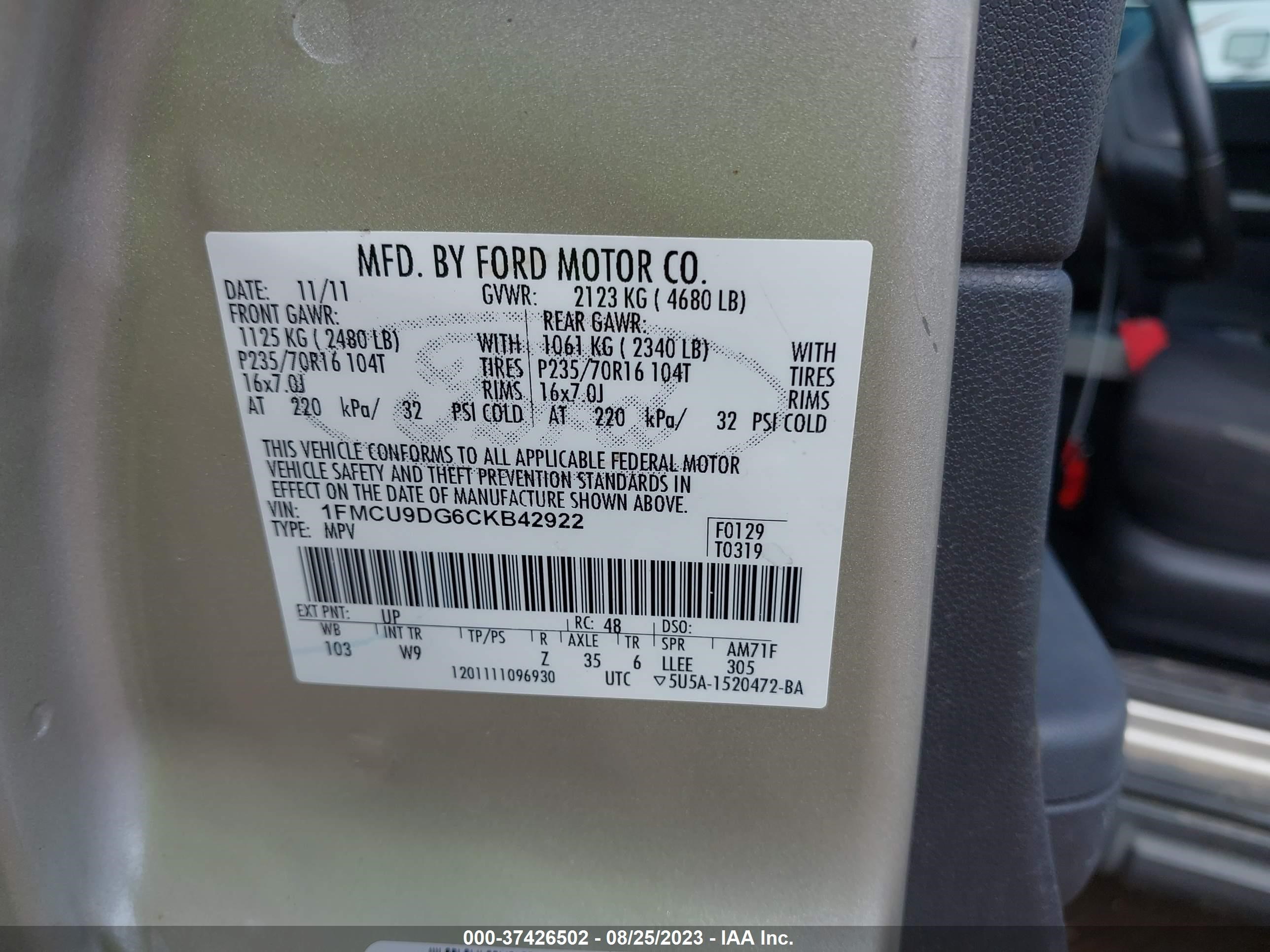 Photo 8 VIN: 1FMCU9DG6CKB42922 - FORD ESCAPE 