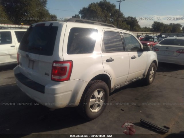 Photo 3 VIN: 1FMCU9DG6CKB93482 - FORD ESCAPE 