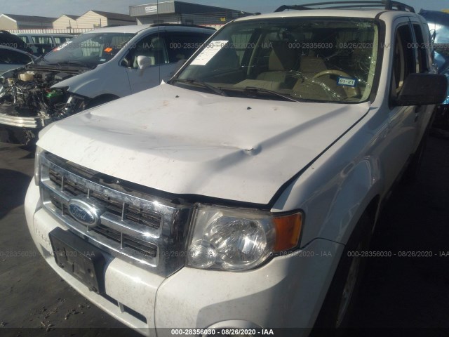 Photo 5 VIN: 1FMCU9DG6CKB93482 - FORD ESCAPE 