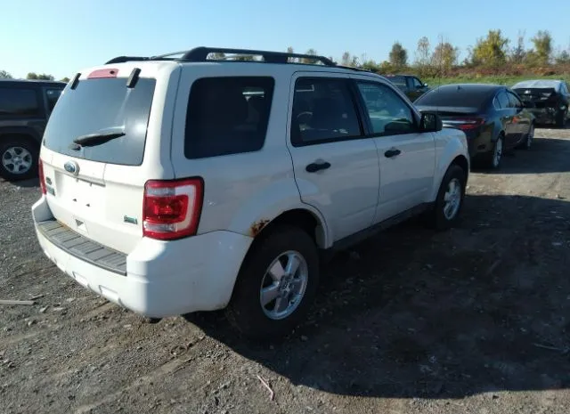 Photo 3 VIN: 1FMCU9DG6CKB98827 - FORD ESCAPE 