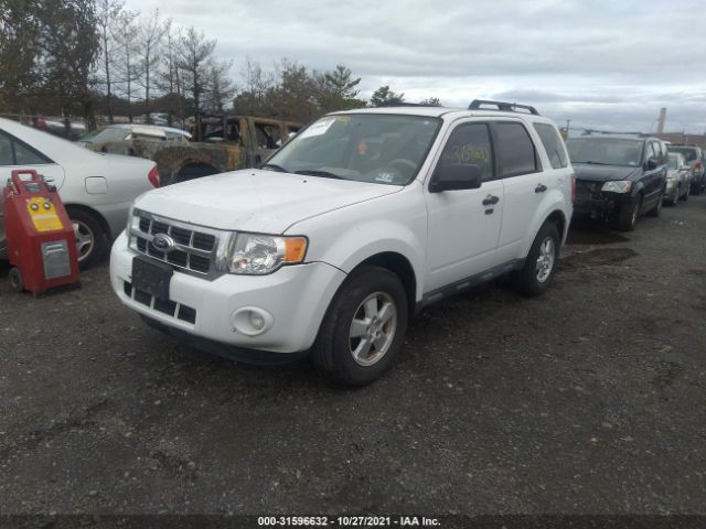 Photo 1 VIN: 1FMCU9DG6CKC70156 - FORD ESCAPE 