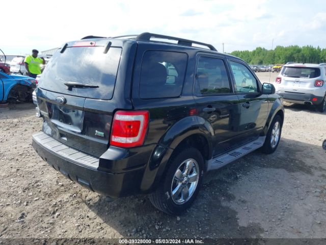 Photo 3 VIN: 1FMCU9DG7AKB63856 - FORD ESCAPE 